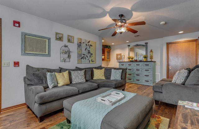 Satin Suite at Whispering Pines Inn