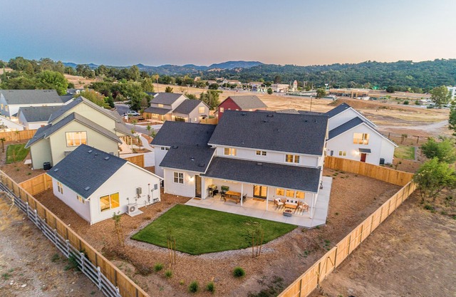 Mirasol Manor -sleeps up to 14! Minutes to Paso + SLO