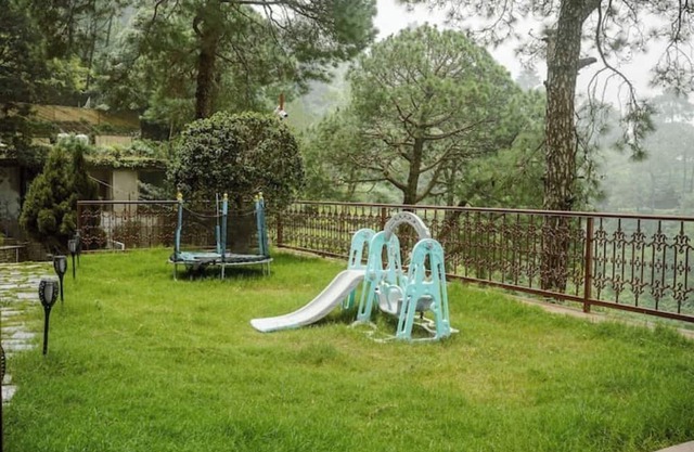 Cedar Bedroom | Open Theatre |Private Garden