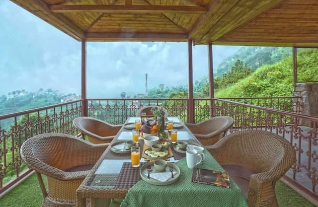 Opulence Kasauli| 7 bedroom Villa | Open Theatre
