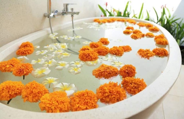 Chic 2BR Villa with Private Pool in artistic Penestanan village - Ubud Centre