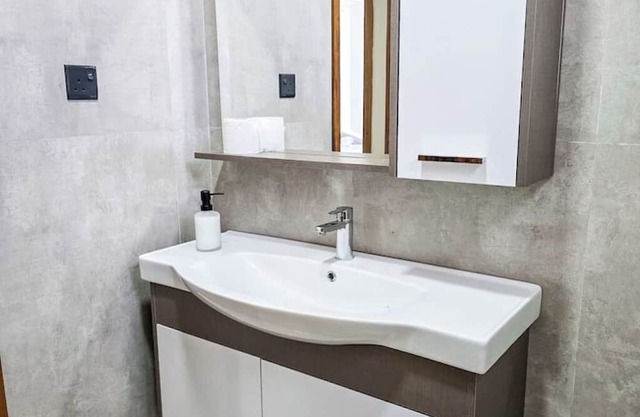 Semo's Aqua luxury 6BR Penthouse|360°sea views