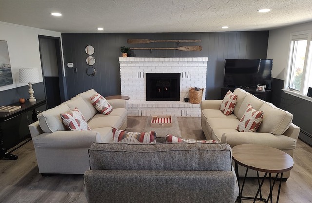 Lake / River House with Fireplace and Game Room