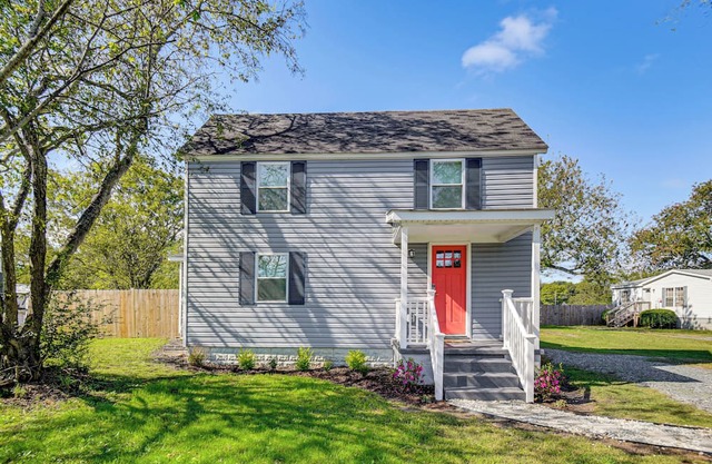 Beach Days & Dtwn Charm! Cape Charles Cottage