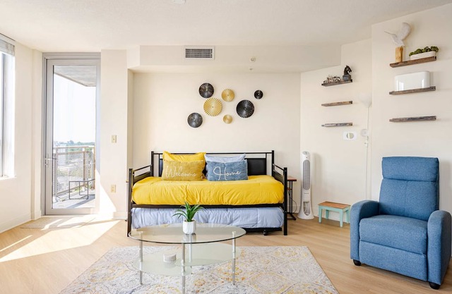 DTSS LuxePad 2B2B with Rooftop Pool DC View Lounge