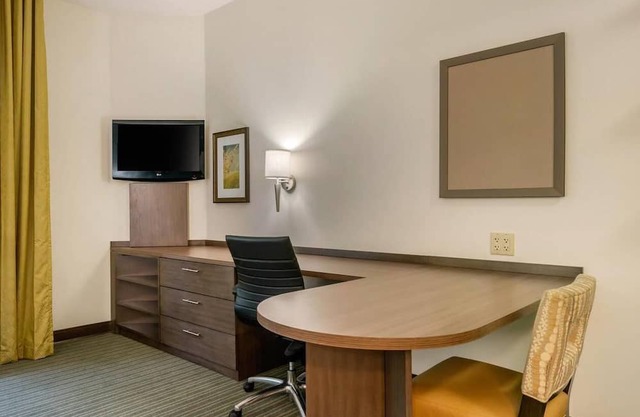 Ensuring a Very Comfortable & Memorable Stay! Pets Are Welcome, Free Parking!