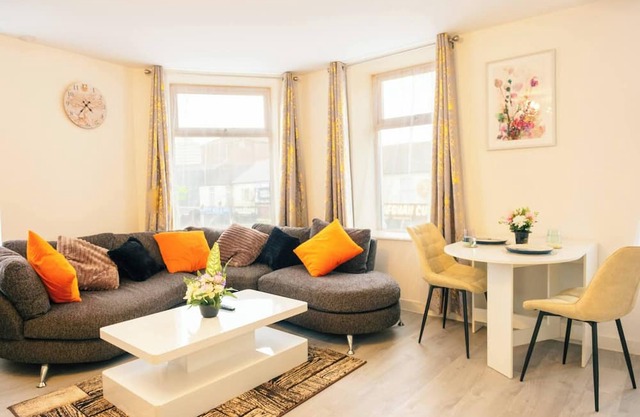 Stylish Cardiff Flats Near Uni City Centre