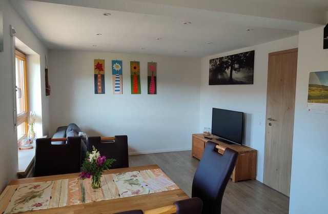 Apartment 'Bergwiese, 75qm' with Mountain View, Private Terrace and Wi-Fi