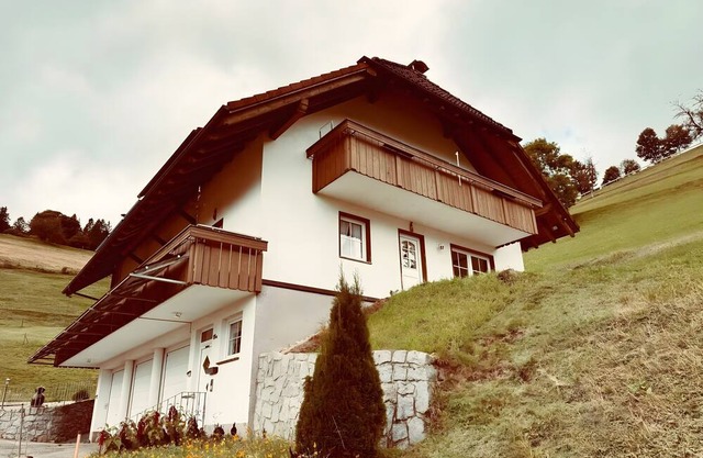 Holiday Apartment with Mountain View 1 with Balcony and Wi-Fi