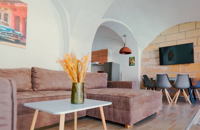 Heritage Apartment with 2 Bedrooms