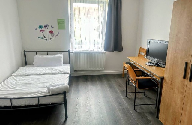 single room with shared bathroom