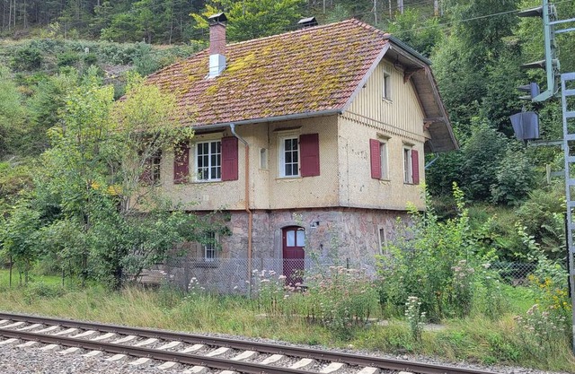 Holiday Home 'Bahnwärterhaus' with Private Garden