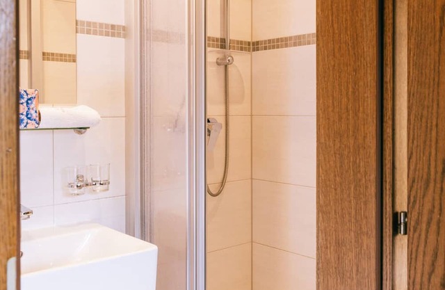 Room '16' with Mountain View, Shared Terrace and Wi-Fi