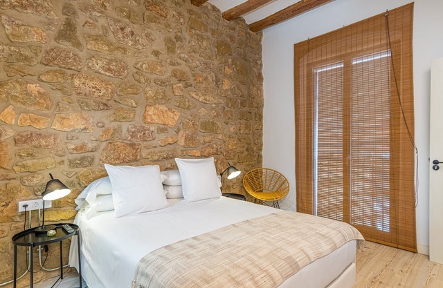 Bed and Breakfast 'Habitació Doble' mit gemeinsamer Terrasse, WLAN und Klimaanlage