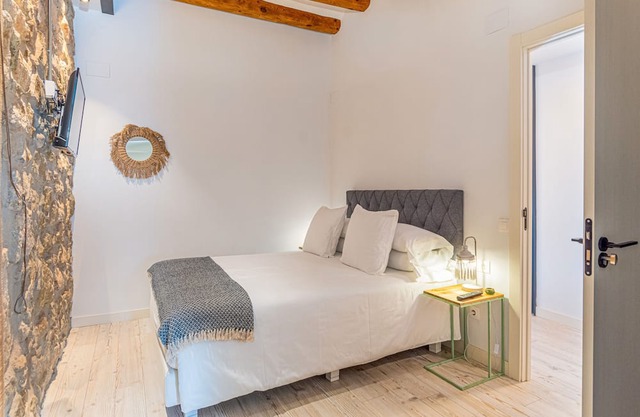 Bed and Breakfast 'Habitació Doble' mit gemeinsamer Terrasse, WLAN und Klimaanlage