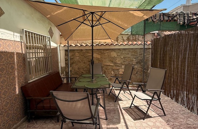 Ferienhaus 'Antique Spanish Villa' mit privater Terrasse, WLAN und Klimaanlage
