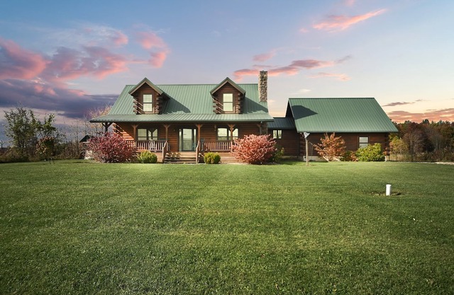 NEW! Sprinkle Bottom Lodge