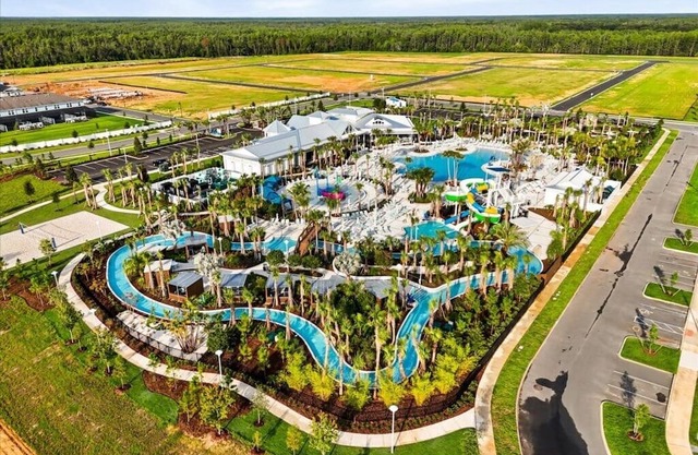 5 Bedroom/ 4 Bathrooms/ Windsor Cay (16198CC)