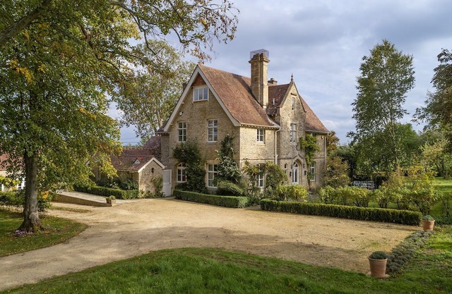 Elegant dog friendly home with panoramic views - The Old Vicarage