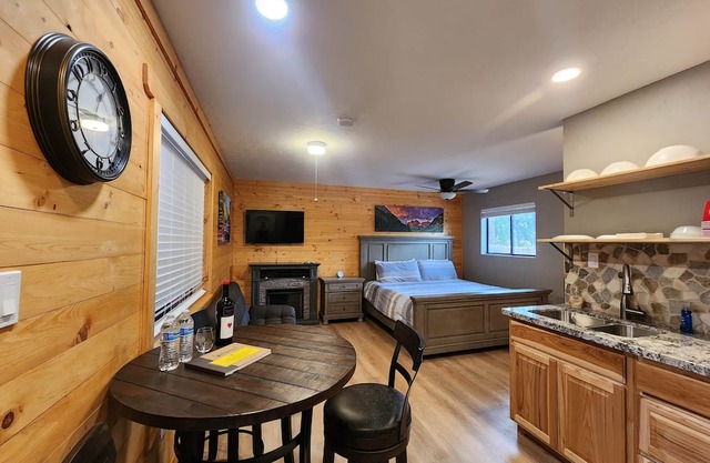 Elk Haven Cabins - Cabin 4