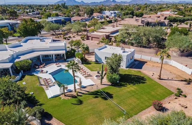 The Blue Cove Oasis | 8 Bedroom 7 Bathroom 17+Beds