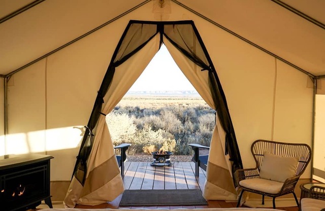 Outdoor Glamping Getaway to Enjoy Unique Sunsets near Zion National Park in Utah
