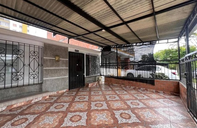 Spacious house close to UKUMARI and CONSOTA park wifi, private parking, 3bedrooms