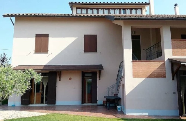 Ruhiges Ferienhaus mit Pool und großem Garten