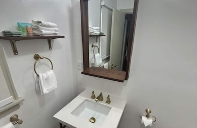 Double Motel Room - NDM