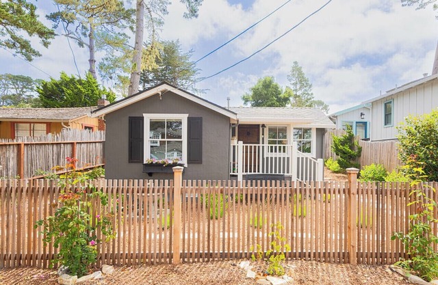 Camp Carmel Chic Coastal Retreat Near Downtown Carmel By the Sea 30-Night Stay