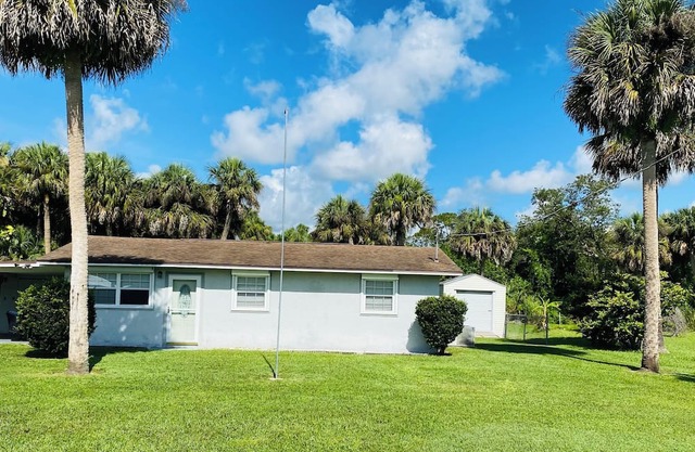 Charming 3-bedroom house with AC, WiFi in peaceful Alva