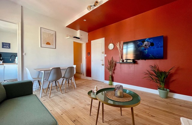 Ferienwohnung 'À 100m De La Plage' mit Balkon und Wi-Fi