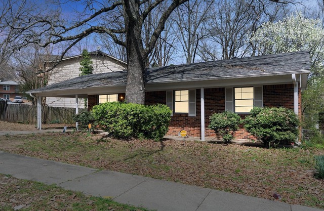 NEW! The Woodland Retreat 3-Bedroom Home - Pets Allowed