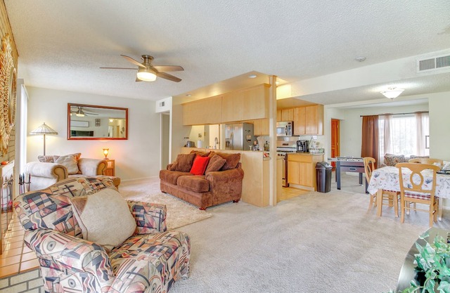 7 Mi to Old Town ABQ: Quiet Pet-Friendly Escape!