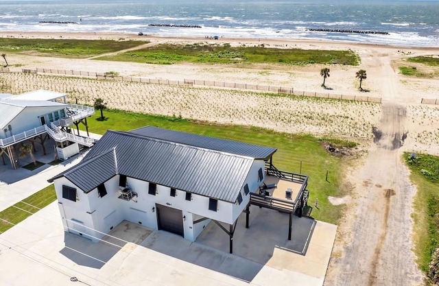 Sunstone Retreat- Coastal Realty Group