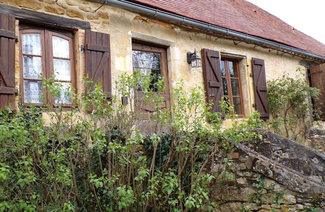 Landhaus in Gourdon mit kostenlosem WLAN und Parkplatz