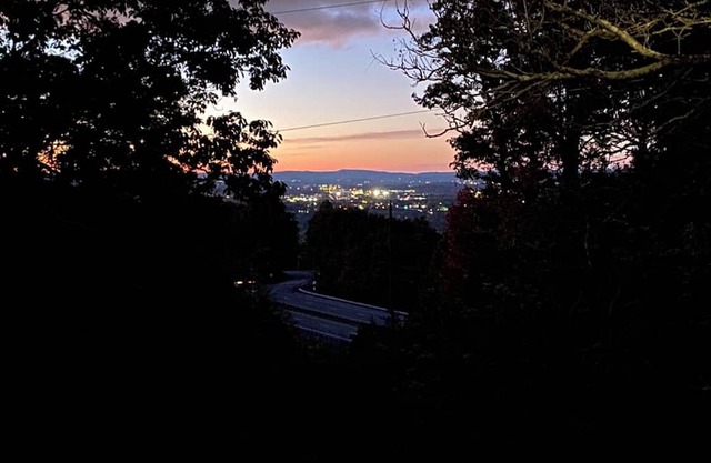 Mount Mission Getaway w/ view of VT Campus