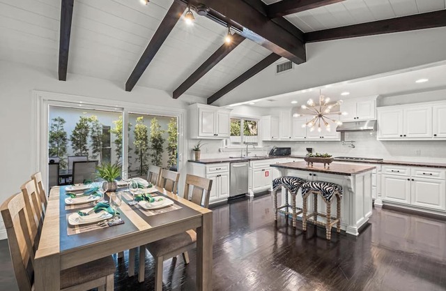 Modern Luxe in Palos Verdes - 3BR Designer Retreat w/ Scenic Vibes / Main House