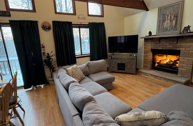 The Notch - Lake, pools, golf, Ski Hill, and more