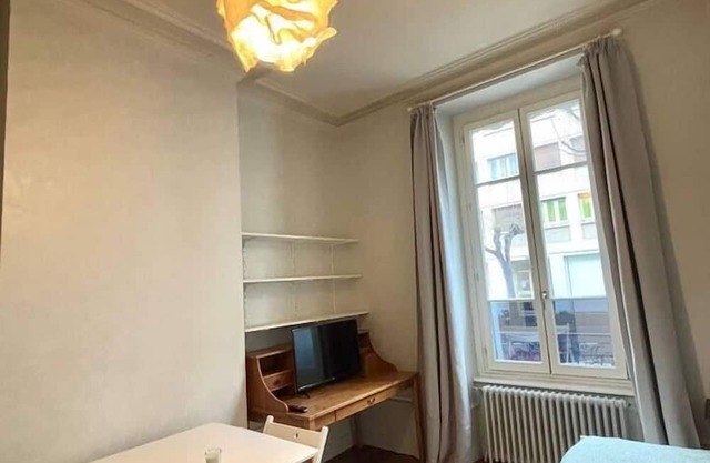 Studio cocoon near the station