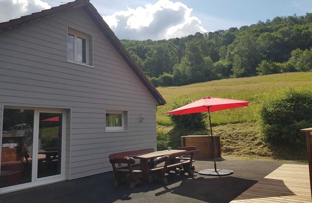 Homerez - Gemütliches Chalet in Cornimont mit privatem Pool
