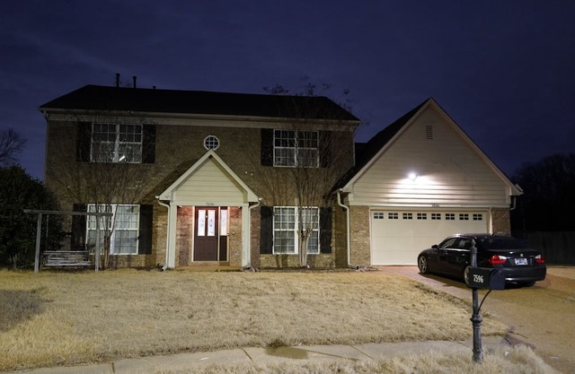 Family-Friendly 4BR Home in Olive Branch-POOL, Playground & near Stateline.