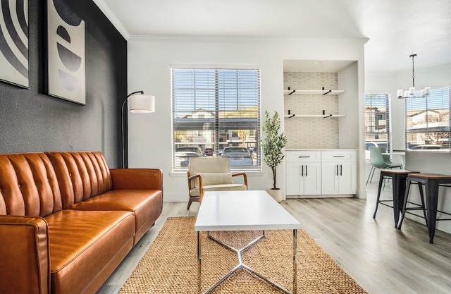 2BR by Stadium Pool, Parking, Gym 08
