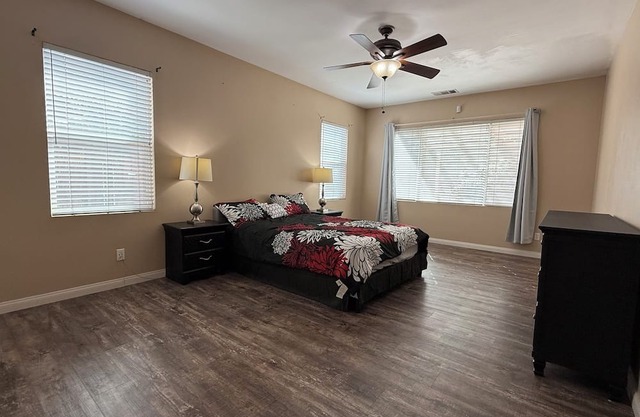 3-bedroom house in charming Moreno Valley with WiFi, AC. Fully furnished.