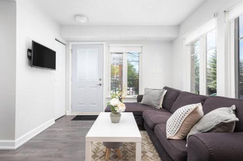 Private Cozy 1BR Home Liberty Village - Sleeps 3!