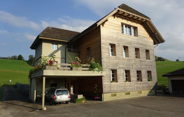 Sumiswald Wohnung | Ferienwohnung Altes Schulhaus Kleinegg
