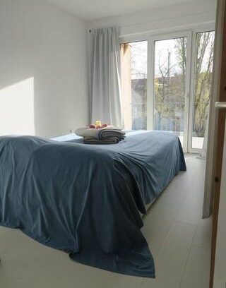 Eilbek Wohnung | Schönes, sehr helles Zimmer ein einer Wohnung.