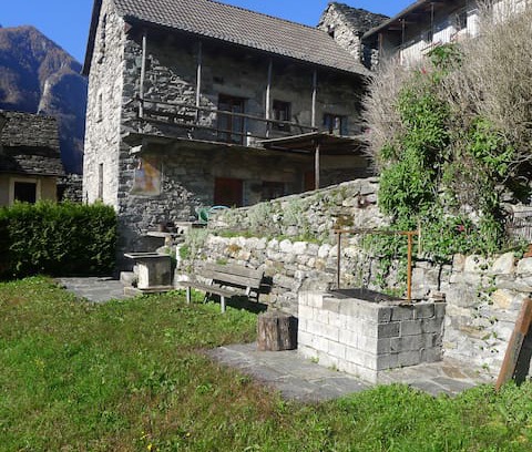 Lavertezzo Villa | Valle Verzasca-Lavertezzo-Sambugaro