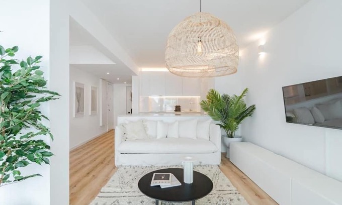 Santo Amaro Wohnung | Casa Boma Lisboa-Architect Apt with Private Terrace-Alcantara III