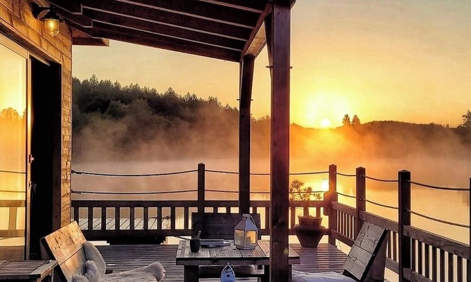 Noyen-sur-Sarthe Kabine | L'observatoire, Cabane Flottante Pour 4 Personnes